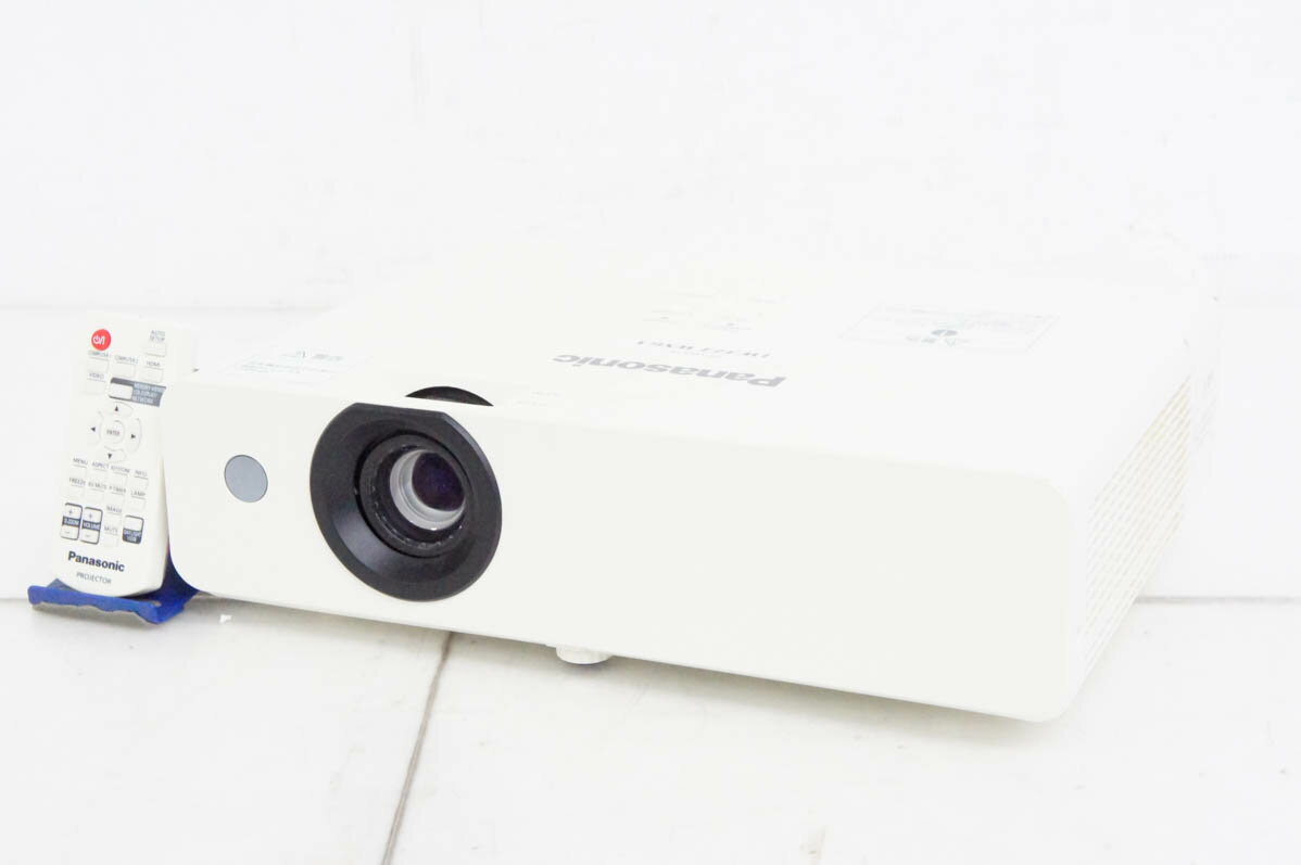 【中古】Panasonicパナソニック 液晶プロジェクター PT-LW373J 3600lm