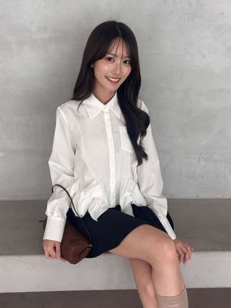 Rakuten - ヘムボリュームシャツ SNIDEL スナイデル トップス シャツ・ブラウス ネイビー ホワイト【送料無料】[Rakuten Fashion]