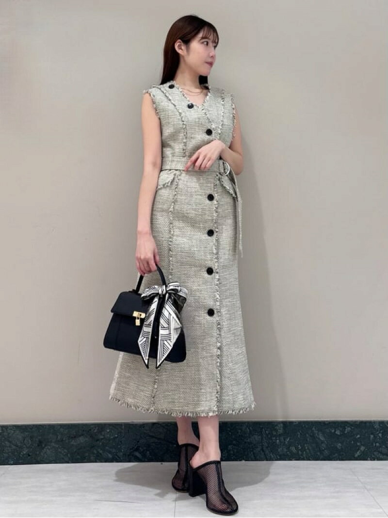 渋谷凪咲さん雑誌「andGIRL」着用衣装のジレワンピースはコレ 