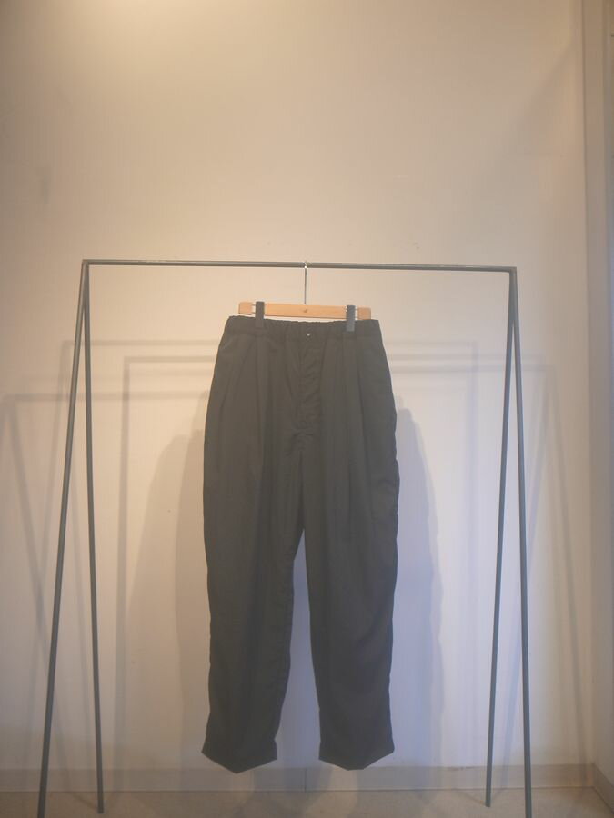 Rakuten - STILL BY HAND(スティルバイハンド)Nylon 2tuck pants(PT04252)