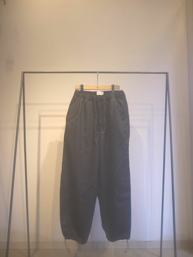 STILL BY HAND(スティルバイハンド)Free adjusting wool pants(PT05253)