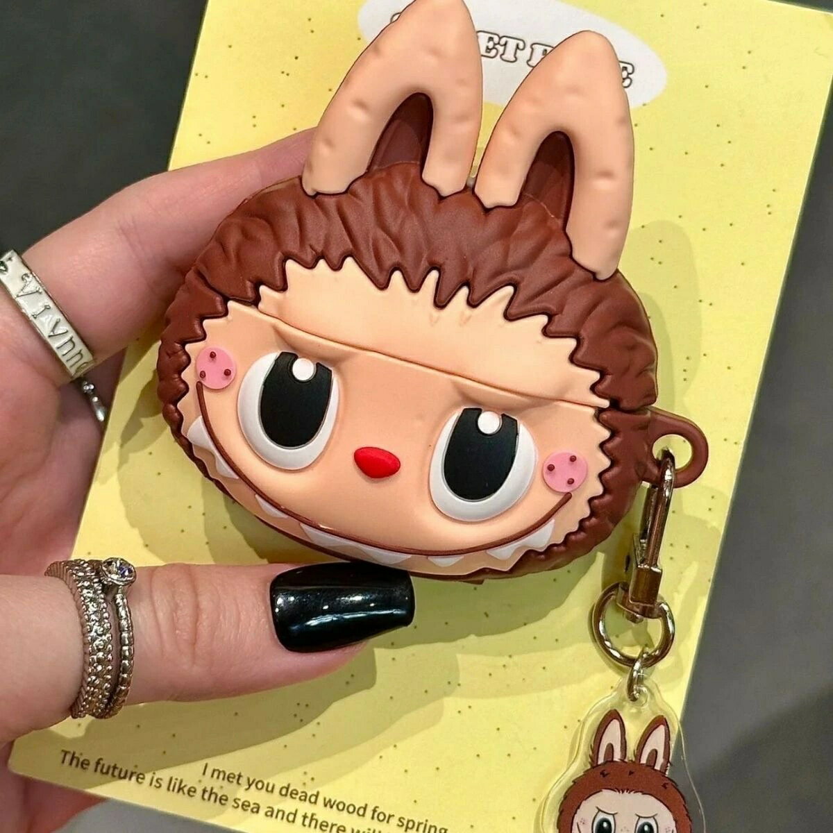 ラブブ LABUBU イヤホンケース AirPodsケース AirPodsProケース かわいいイヤホンカバー キャラクターグッズ 推し活 シリコンケース キー...