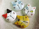 ◇メール便OK!☆ねこのマグネット☆ネコ好き必見!お顔がかわいい!♪ウッディ感覚ナチュラルで素朴♪2個セットでプチギフトにも!なかなか強力にピタッ!
