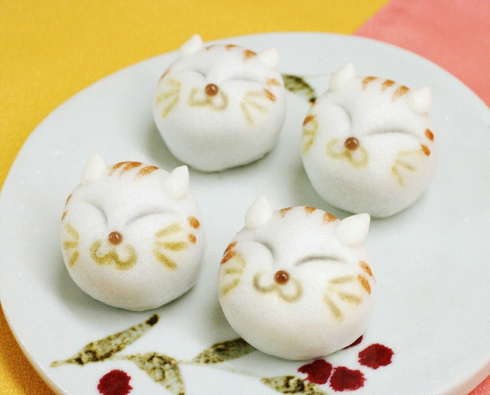 【ネコまんじゅう4個入(こし)】和菓子 ギフト どうぶつ饅頭 お菓子 ブライダル 結婚式 パーティー お祝い 出産 式典 贈り物 動物 寿 ウエディング 披露宴 ご挨拶 かわいい 福ねこ 猫の日 誕生日 お返し 内祝い 手土産 引菓子 プレゼント 贈答品 イベント 詰め合わせ スイーツ so-bey-10000018 あわ家惣兵衛オンラインショップ サンプル画像2