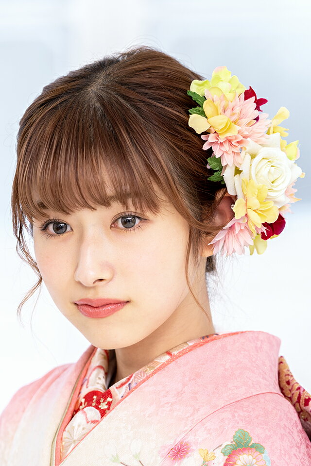 全品対象☆最大1000円クーポン配布中☆10/30まで 髪飾り 成人式 2点セット ピンク系 白 クリーム 赤 菊 薔薇 花 コサージュ コーム Uピン 髪留め 卒業式向け 振袖向け 袴向け ヘアアクセサリー 日本製 和装