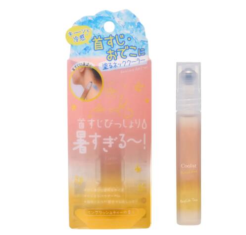 商品情報商品説明お出かけ先でも爽快クール。塗るネッククーラー。お出かけ先でも爽快クール。塗るネッククーラー。暑さの気になる首元やうなじ、おでこにさっと塗るだけ。さらさらパウダー配合でベタつきがちなお肌もさらさらに。ポーチやポケットに入れやすいサイズ感も嬉しいポイント。イングリッシュティーの香り。メーカー欠品または完売の際、キャンセルをお願いすることがあります。ご了承ください。急遽在庫切れになる場合がございます。※離島の場合送料がプラスされる場合がございます。その節は何卒ご容赦賜りますようお願い申し上げます