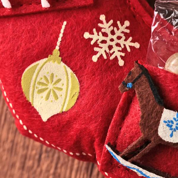 2025 KALDI カルディクリスマス 赤 もこもこ フェルト リース ギフト プレゼント 子供 大人 女の子 男の子 しゃれ インテリア 贈り物 かわいい玄関 飾り おしゃれ