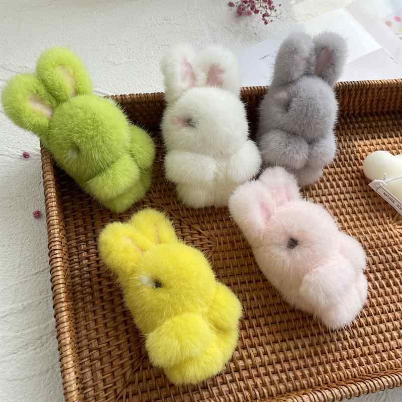 Rakuten - キーホルダー ミンクファー うさぎ マスコット 長耳 ふわふわ かわいい バッグチャーム アクセサリー キーリング 韓国風 おしゃれ プレゼント ギフト