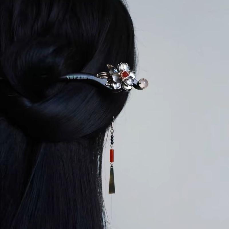 ・カテゴリ: ヘアアクセサリー・スタイル: 中国風・主な素材: 黒檀・カラー展開: 黒蝶貝花弁（フリンジなし）、黒蝶貝花弁（フリンジあり）