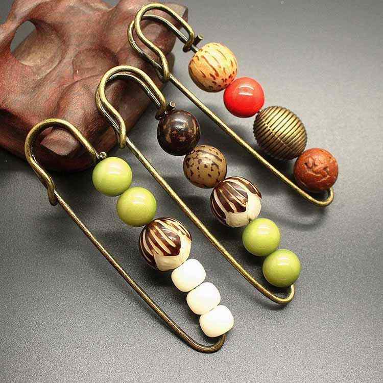 ブローチ メンズ レディース 秋冬 レトロ 白菩提 蓮花 彫刻 シンプル 幾何学 デザイン 大型ピン ショール 留め具 カジュアル スカーフ アクセサリー 普段使い おしゃれ 万能