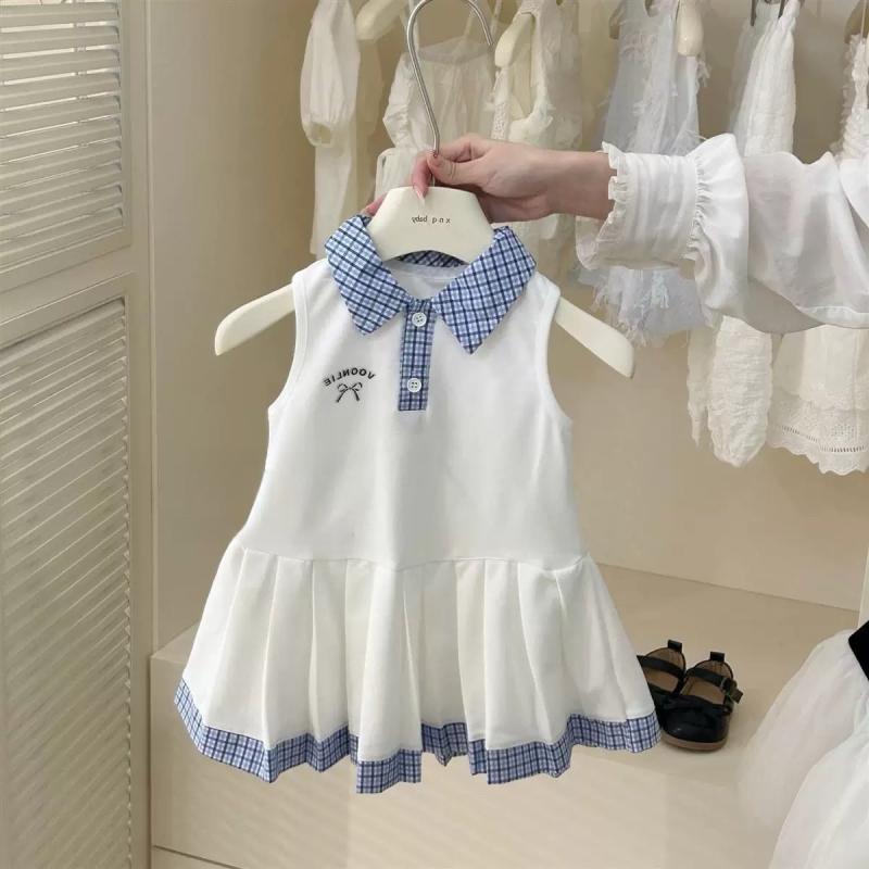 ・カテゴリ: キッズスカート・タイプ: ペチコート・主な素材: 綿80%・性別: 女の子・対象年齢: 3～8歳・身長目安: 100～140cm・柄: 無地・生地加工: 柔軟加工・袖丈: ノースリーブ・スカートデザイン: パッチワーク・裏地素材: 綿80%・デザイン要素: リボン・カラー展開: ホワイト、ネイビー・サイズ展開: 90cm、100cm、110cm、120cm、130cm、140cm