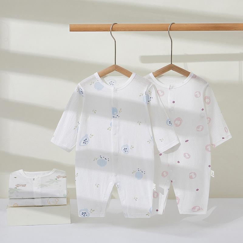 ・主な素材: 綿96%・対象年齢: 新生児(0〜1歳、80cm以下)・性別: ユニセックス・袖丈: 長袖・厚み: 薄手・留め具: シングルボタン・スタイル: 韓国風・タイプ: ロンパース・カラー展開: ピンクアヒル、カートゥーン子犬、可愛いウサギ、小クジラ、小ザクロ・サイズ展開: 59cm、66cm、73cm、80cm、90cm・カテゴリ: ロンパース、カバーオール