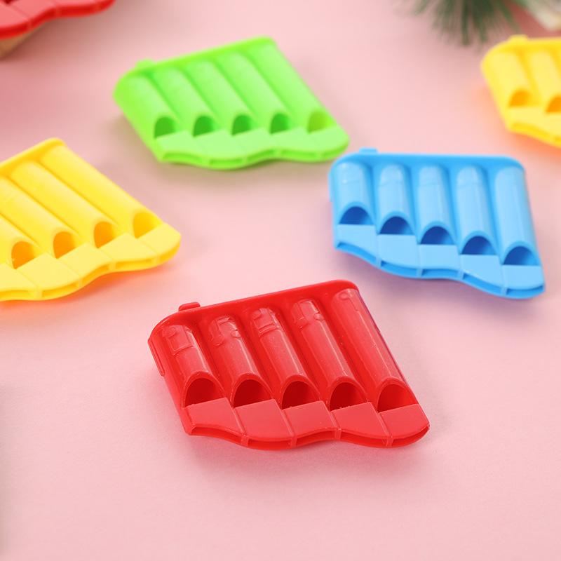 ・カラー展開: ミニハーモニカ（バラ売り）・素材: プラスチック・対象年齢: 15～35歳・対象: 指定なし