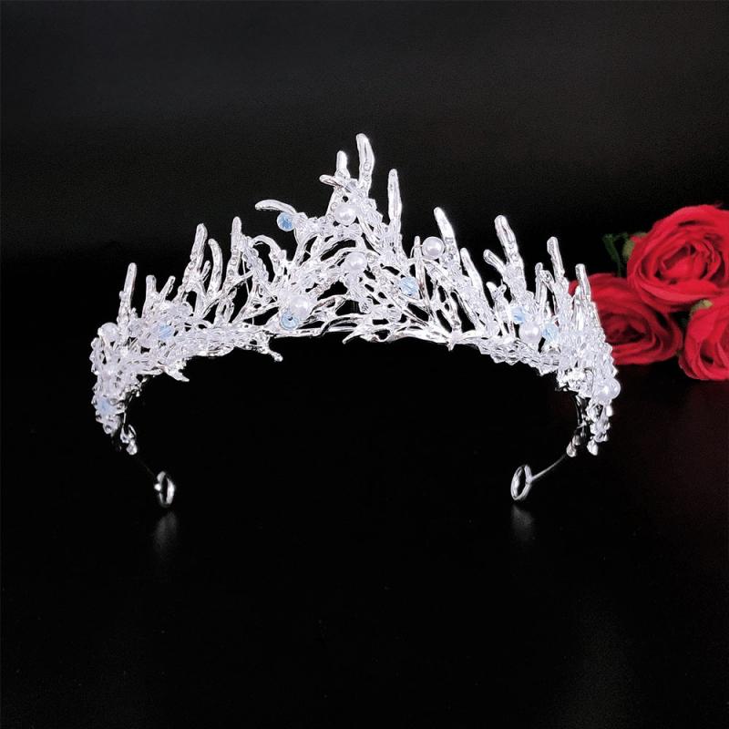 ヘアアクセサリー 女性 結婚式 ティアラ ウェディング クラウン シルバー 白水晶 クリスタル ビーズ 手作り 合金 ブライダル ジュエリー ヘッドピース ハンドメイド メタル 欧米風 フォーマル
