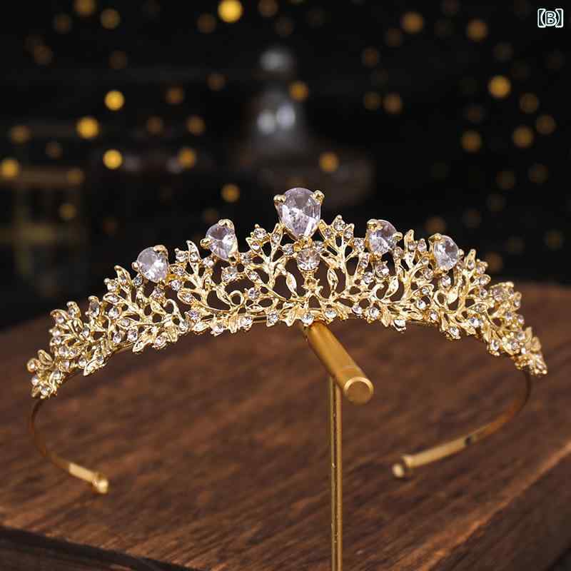 ふんわり暮らし鞄店の王冠 ヘアアクセサリー レディース ウェディング ヘッドドレス 誕生日 成人式 多用途 高級感 ジルコニア ヘアバンド 電気メッキ加工 白水晶 ナチュラル シルバー ゴールド ホワイト｜アングル3