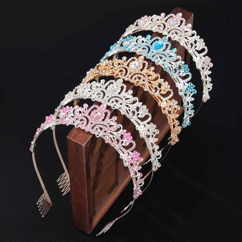 Rakuten - 頭飾 レディース 王冠 ティアラ ウェディング ヘアアクセサリー 結婚式 誕生日 パーティー 合金製 メッキ加工 白水晶 クリスタル 銀 ドロップ 形状 復古 スタイル 夏向け かわいい