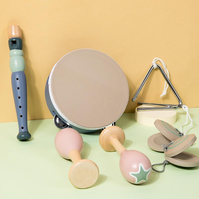 ・カテゴリ: 西洋打楽器、子供用オルフ楽器セット・カラー展開: 木製ボックス入りオルフ楽器（5点セット）、小さな音楽家（5点セット）・対象年齢: 0〜3歳・機能: 早期教育、知育、啓発・効果: 音楽感覚の育成、脳トレ、親子のふれあい・能力開発: 感情、視覚、知能開発、ハイハイ、手と頭の運動、つかみ運動、感覚刺激、手と目の協調、知育玩具、聴覚、親子のコミュニケーション、興味の育成