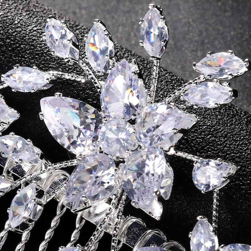ヘアコーム レディース かわいい 花モチーフ ジルコニア 白クリスタル 電気メッキ加工 挿し櫛 結婚式 新婦 髪飾り 宴会 シンプルスタイル ゴールド シルバー