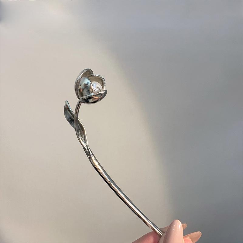 ・カテゴリ: ヘアアクセサリー・スタイル: シンプル・主な素材: 金属・デザイン: 花・仕上げ: メッキ・流行要素: ジオメトリック、花、金属、レトロ