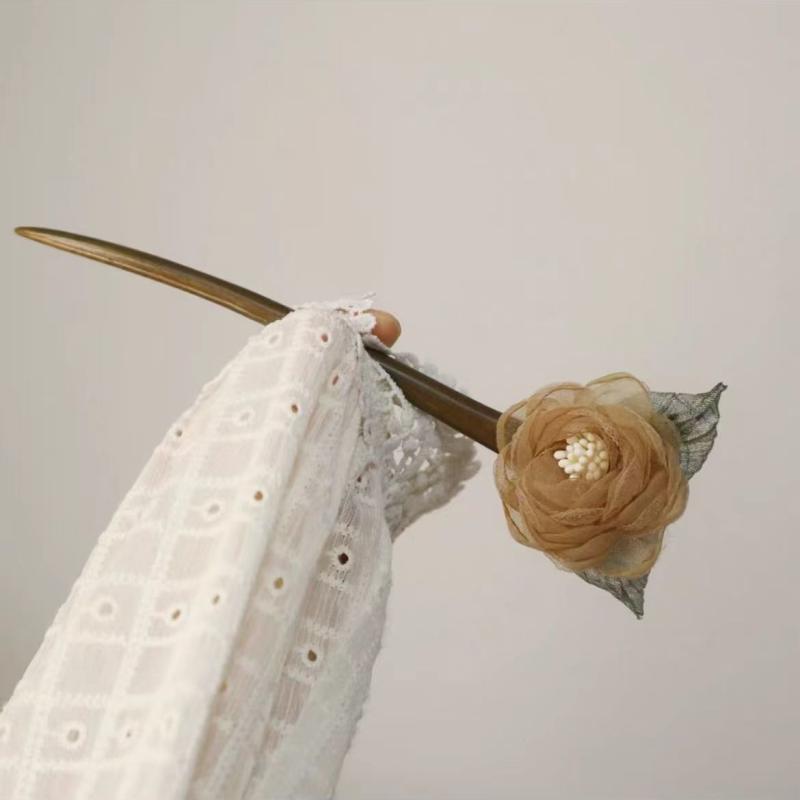 髪飾り レディース 木製 椿花 かんざし チャイナドレス レトロ 花柄 アップスタイル 高級感 シンプル 自然 白 紫 カーキ おしゃれ かわいい ヘアアクセサリー 普段使い