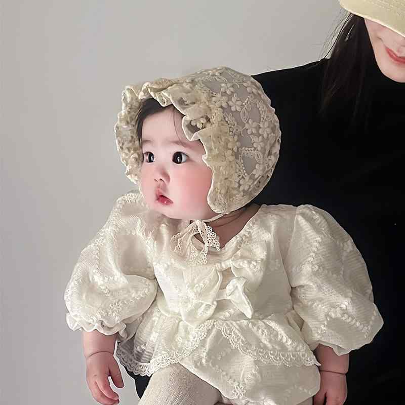 Cap - ベビー帽子 春夏 薄手 レース 宮廷風 プリンセス フリル かわいい 赤ちゃん 乳児 新生児 0歳 1歳向け つばなし 日よけ サンハット 耳当て 通気性 お出かけ 散歩 出産祝い 韓国風 おしゃれ アイボリー ホワイト ピンク
