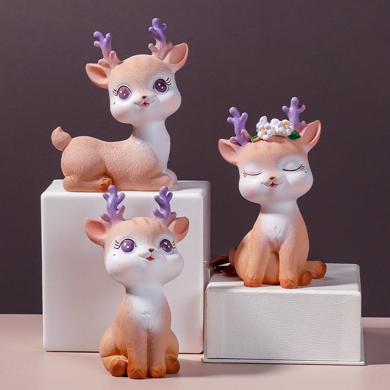 置物 ミニ 鹿 オブジェ 高級感 かわいい 北欧風 卓上 デスク リビング 玄関 インテリア雑貨 樹脂製 レジン マスコット アニマルモチーフ 精巧な 静かに佇む 癒やし
