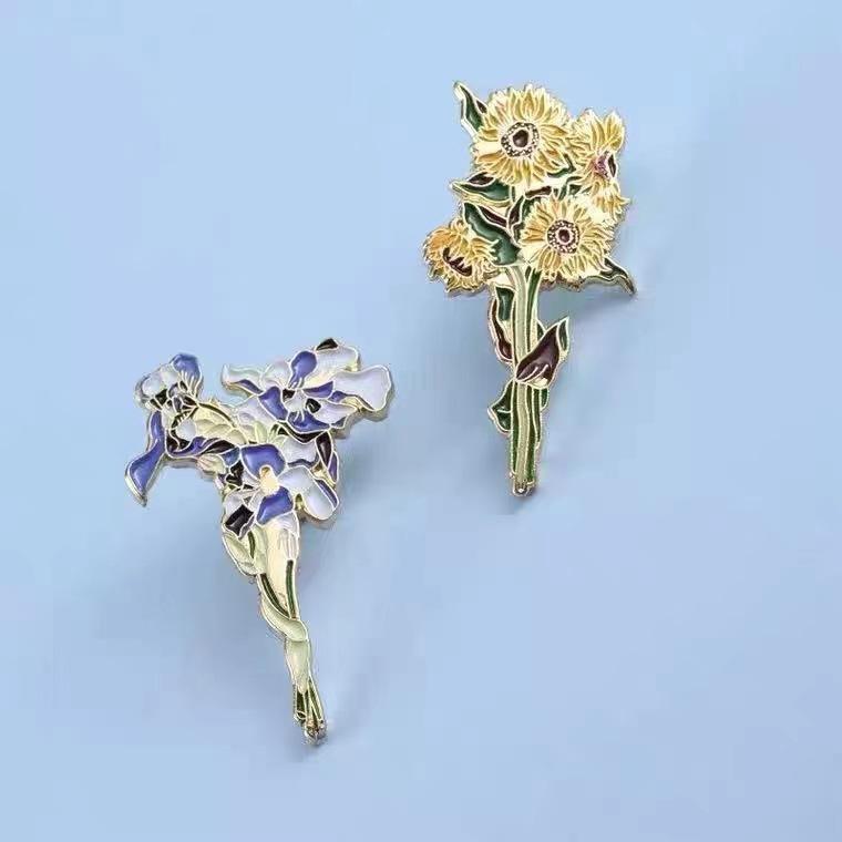Accessories Supplies - ブローチ メンズ レディース フラワー アイリス ひまわり 植物 モチーフ デザイン 個性的 バッジ ピン ナチュラル ボヘミアン かわいい 秋 装飾 多機能 合金 スタイル