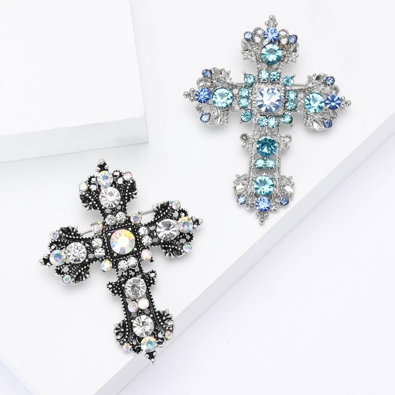 ・カテゴリ: ブローチ・素材: 合金・スタイル: 個性・対象: 女性・加工: ラインストーン・カラー展開: ブルー、ホワイト・デザイン: 十字架