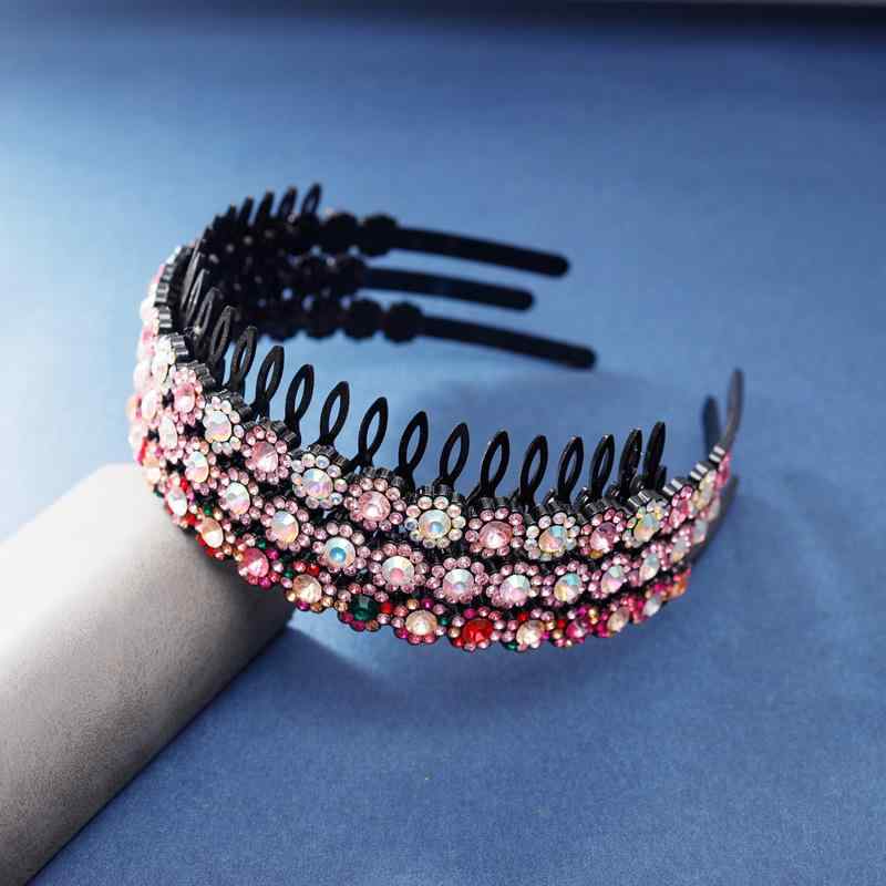乐天商城 - ヘアアクセサリー レディース ヘッドバンド ラインストーン シンプル 滑り止め 洗顔 ギザギザ ヘアクリップ かわいい 夏 ピンク ブルー 紫 普段使い おしゃれ 女性用 髪飾り
