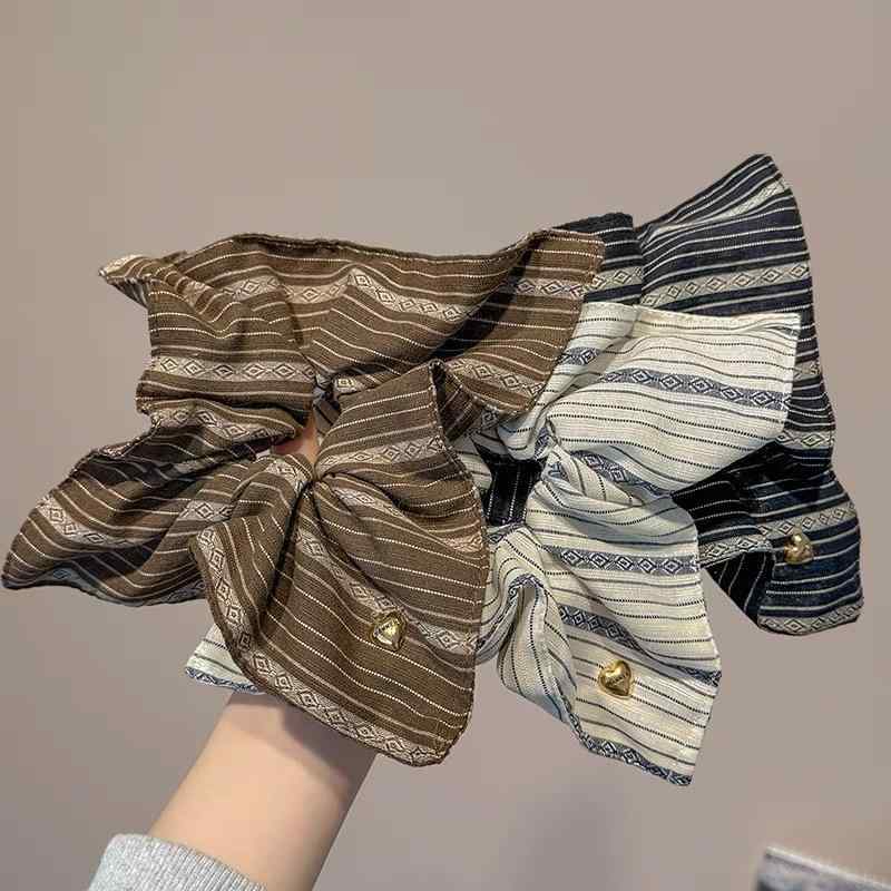・カテゴリ: ポニーテールヘアリング・カラー展開: ベージュストライプ、ブラウンストライプ、ブラックストライプ・形状: 四角形・スタイル: 韓国風・タイプ: 高弾力・デザイン: 清新スイート