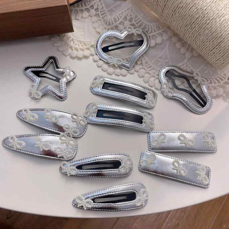 Rakuten - ヘアクリップ レディース シルバー パール 蝶結び 合皮 BB タイプ かわいい 甘美 スタイリッシュ 前髪 サイド ヘアアクセサリー 夏 普段使い ファッション アクセ