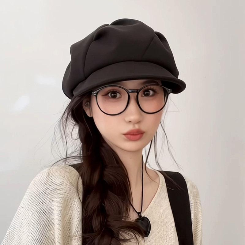 ・種類: ベレー帽