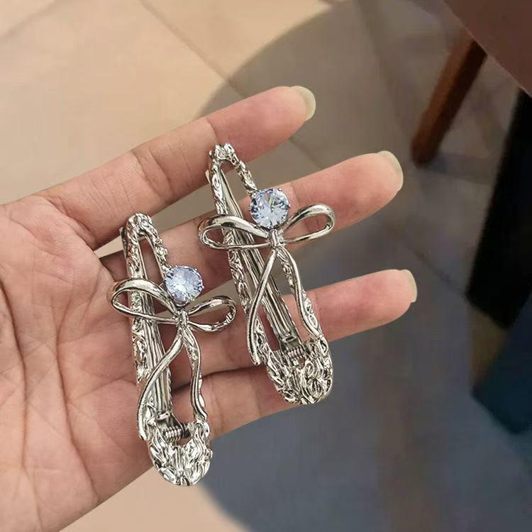 Accessories Supplies - ヘアアクセサリー レディース リボン ジルコニア メタル ダッカールクリップ 前髪クリップ サイド まとめ髪 高級感 個性的デザイン クール系 おしゃれ
