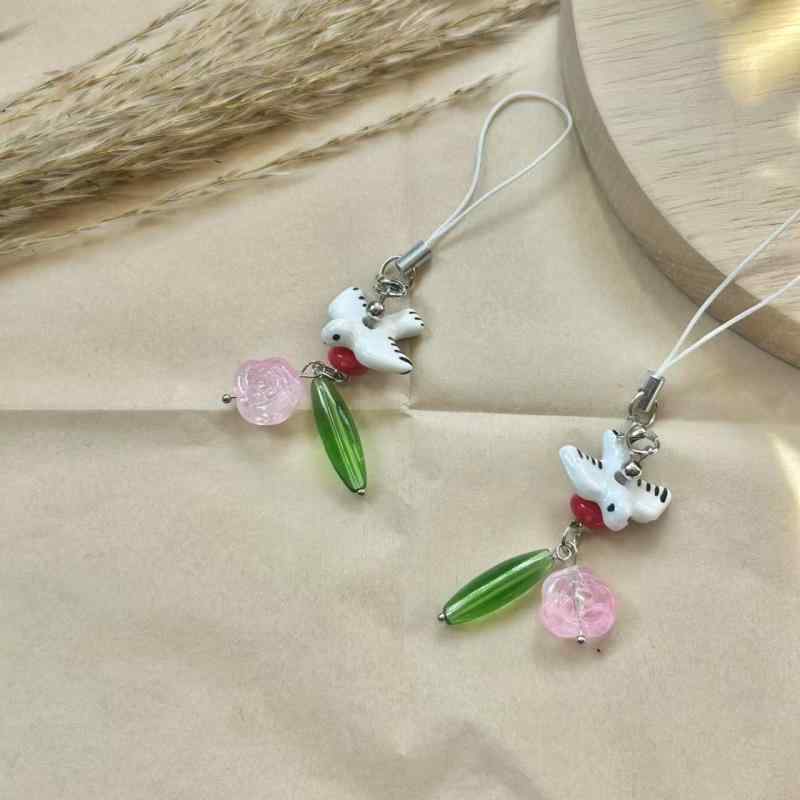 スマホストラップ 携帯チェーン 樹脂 プラスチック 花柄 植物柄 カメラポーチ ミニ...