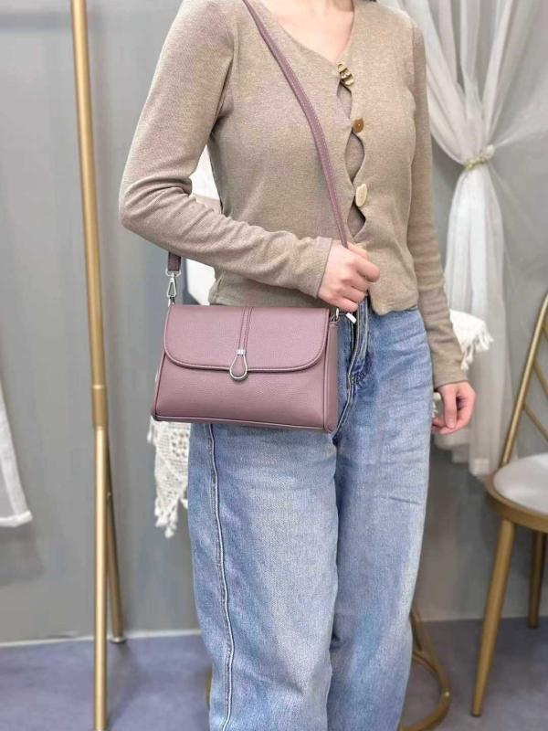 ・カラー展開: オレンジ、シャンパン、ブライトイエロー、イエロー、ゴールド、アプリコット、ベージュ、小麦色、レモンイエロー、ミルクホワイト・スタイル: ストリート・主な素材: PU・バッグタイプ: 小方包・サイズ分類: 中型・装飾: ステッチ・裏素材: ポリエステル・形状: 横型スクエア・開閉式: 蓋・内部構造: 隠しジップポケット、スマホポケット、仕切りジップポケット・硬度: ソフト・ストラップ数: 2本・サイズ: 24×8.5×17