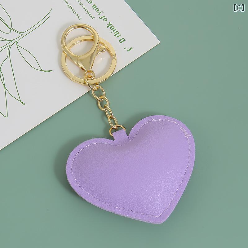 ふんわり暮らし鞄店のキーホルダー ハート型 革 キャンディカラー ピンク 黄 紫 シンプル モダン かわいい チャーム おしゃれ アクセサリー 普段使い｜アングル3