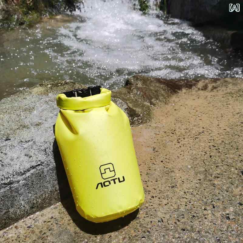 ・カテゴリ: アウトドア防水袋・スタイル: アウトドア・主な素材: 防水素材・柄: 無地・カラー展開: 草緑、湖ブルー・容量: 2L・サイズ展開: 2L・サイズ: 12×28cm（直径×高さ）・対象年齢: 成人・対象: 男女兼用・用途: スイミング・涉水スポーツ