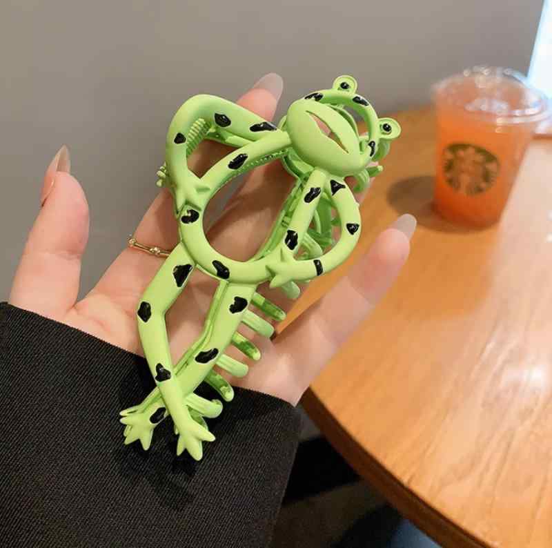 ヘアクリップ キッズ 女の子 バンスクリップ 合金 髪留め 髪飾り カエル キャラクター かわいい 面白い 電気メッキ加工 グリーン 金属製 まとめ髪 ヘアアクセサリー 小さめ 大きめ