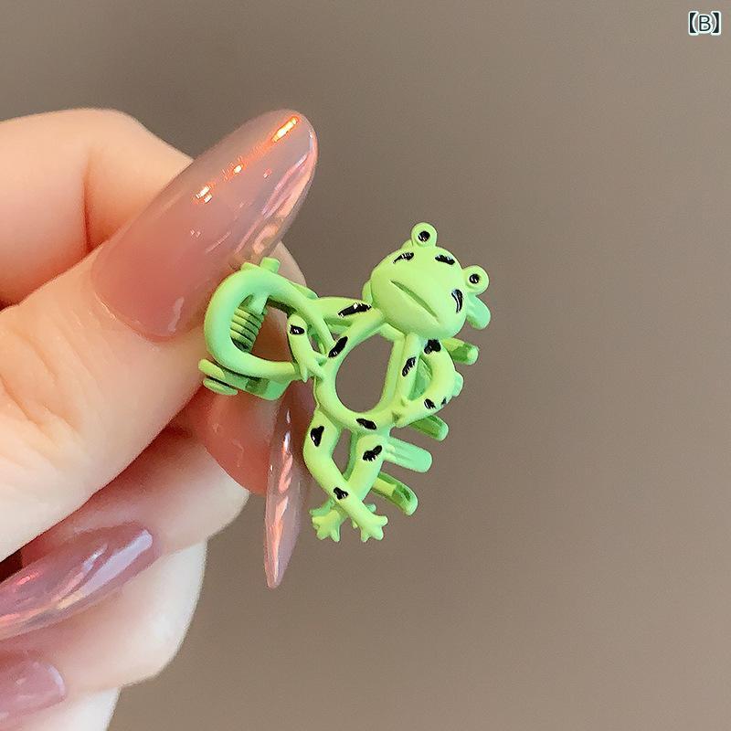 ふんわり暮らし鞄店のヘアクリップ キッズ 女の子 バンスクリップ 合金 髪留め 髪飾り カエル キャラクター かわいい 面白い 電気メッキ加工 グリーン 金属製 まとめ髪 ヘアアクセサリー 小さめ 大きめ｜アングル3