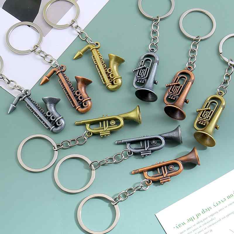キーホルダー ミニ楽器 サックス 金属製 チャーム レトロ風 バッグチャーム 音楽 鍵 ギフト プレゼント