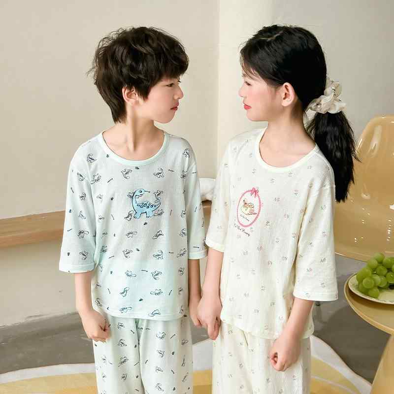 ・カテゴリ: 子供用ルームウェア・主な素材: 綿 94.5%・スタイル: 韓国風・袖丈: 七分袖・カラー展開: 背带小熊、布偶狗狗、恐龙乐园、麦黄南瓜、米杏花园天鹅、粉花朵兔、蝴蝶结兔、浅粉洋娃娃・対象年齢: 中小童（3〜8歳、身長100〜140cm）・サイズ展開: 100cm、110cm、120cm、130cm、140cm、150cm、160cm、170cm・厚み: 薄手・柄: キャラクター、プリント・機能: 吸湿速乾・生地加工: 柔軟加工・デザイン特徴: 可愛い、トレンド