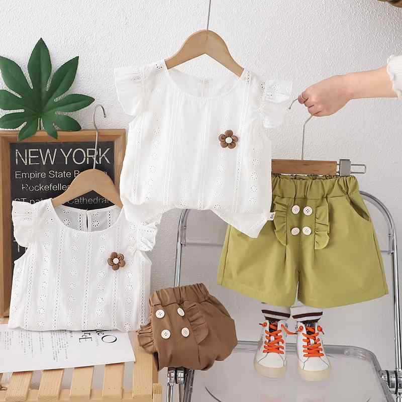 ・カテゴリ: 子供服セットアップ・スタイル: カジュアル・セット内容: トップス、パンツ（2点セット）・対象性別: ガールズ・対象年齢: 1〜3歳（身長80〜100cm）・袖丈: 半袖・パンツ丈: ショートパンツ・厚さ: 普通・柄: 無地・主な素材: 綿（95%）・安全基準: A類・着用タイプ: プルオーバー・カラー展開: グリーン、キャメル・サイズ展開: 80cm、90cm、100cm、110cm、120cm