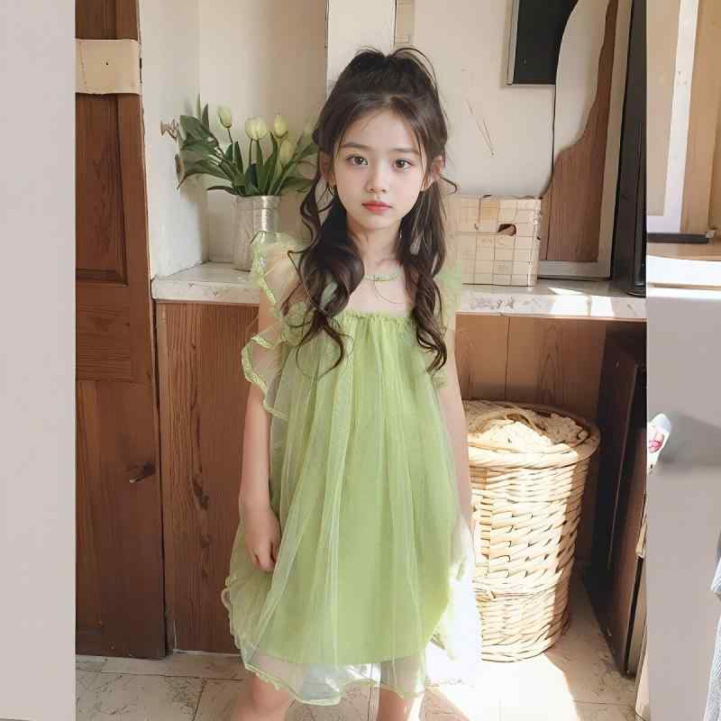 ・カテゴリ: 子供用スカート・スタイル: プリンセス風・種類: ペチコート・安全基準: C類・主な素材: ビニロン・素材含有量: 91%～95%・対象年齢: 8歳以上、身長140cm以上・柄: 無地・スカートのデザイン: プリンセスドレス・裏地成分含有量: 91%～95%・カラー展開: グリーン・サイズ展開: 100（推奨身長95-102cm）、110（推奨身長104-112cm）、120（推奨身長114-122cm）、130（推奨身長124-132cm）、140（推奨身長134-142cm）、150（推奨身長144-152cm）
