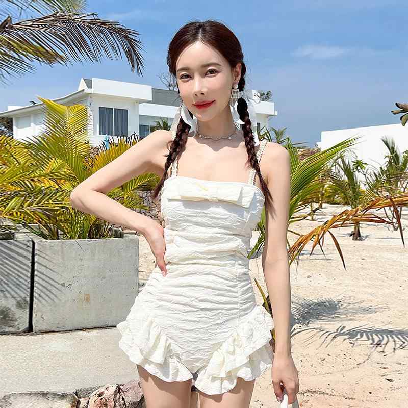 ・カテゴリ: 连体泳衣・スタイル: 连体泳衣・性別: 女・対象年齢: 成年・誤差範囲: 0.1cm・柄: 無地・仕様: 胸パッド付き・スチール製ワイヤーなし・素材: （ポリエステル）・素材含有量: 90%・重量: 200g・裏地素材: （ポリエステル）・裏地素材含有量: 90%・用途: 游泳涉水运动・カラー展開: 白色、藍色（高端素材）・サイズ展開: S（80-90）、M（90-100）、L（100-110）、XL（110-120）・袖丈: ノースリーブ