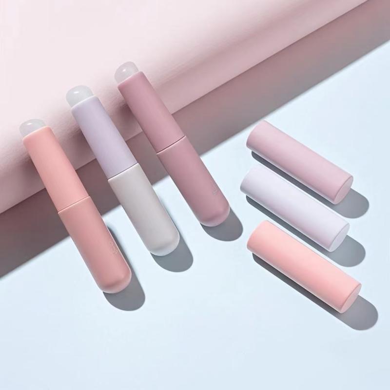 ・カテゴリ: リップブラシ・正味量: 20g・カラー展開: サクラピンク（キャップ付き）、ライラックパープル（キャップ付き）、スモッグブルー（キャップ付き）・対象: 一般・サイズ: 1.4cm×9cm