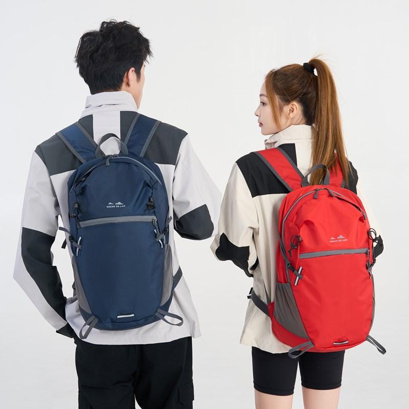 ・カテゴリ: 徒步包・主な素材: 牛津布・性別: 男女兼用・機能: 防水・カラー展開: 藍色,黒色,桔色,绿色,红色・容量: 20-35L・シーン: 户外运动・柄: 無地・仕様: 弧形肩带