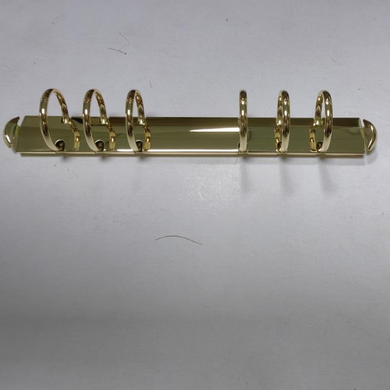 ・カテゴリ: バインダー用金具・素材: 金属・カラー: ゴールド・長さ: 171mm・リング内径: 25mm・背幅: 20mm・適合紙サイズ: 180mm