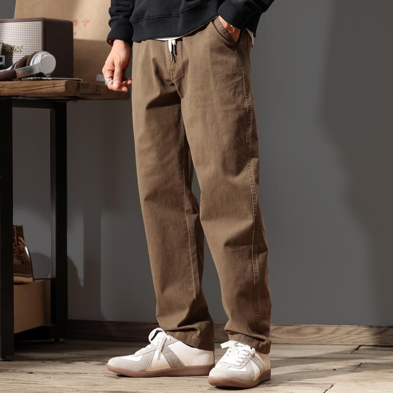 ・カテゴリ: カジュアルパンツ・スタイル: 都市ファッション・デザイン: ストレートパンツ・着丈: ロングパンツ・ウエスト: ミドルウエスト・生地の厚さ: 薄手・柄: 無地・裾のスタイル: ストレート・加工: ウォッシュ加工・デザイン詳細: ポケット装飾・伸縮性: 若干あり・カラー展開: キャメルイエロー、ダークグレー、ブラック、キャメルイエロー（裏起毛）、ブラック（裏起毛）・サイズ展開: S（47.5-57.5kg推奨）、M（57.5-65kg推奨）、L（65-72.5kg推奨）、XL（72.5-80kg推奨）、2XL（80-90kg推奨）、3XL（90-100kg推奨）、4XL（100-110kg推奨）・対象性別: メンズ