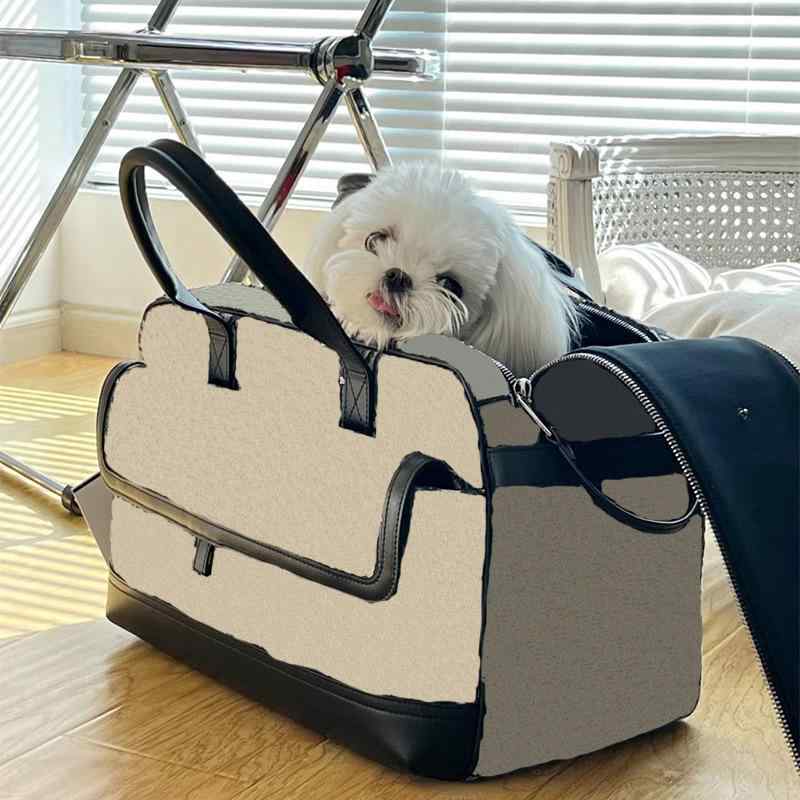 キャリーバッグ 犬 猫 ペットキャリー 手提げバッグ 航空箱 アルファベット柄 軽量 小型犬 ボミ マル济ス おしゃれ