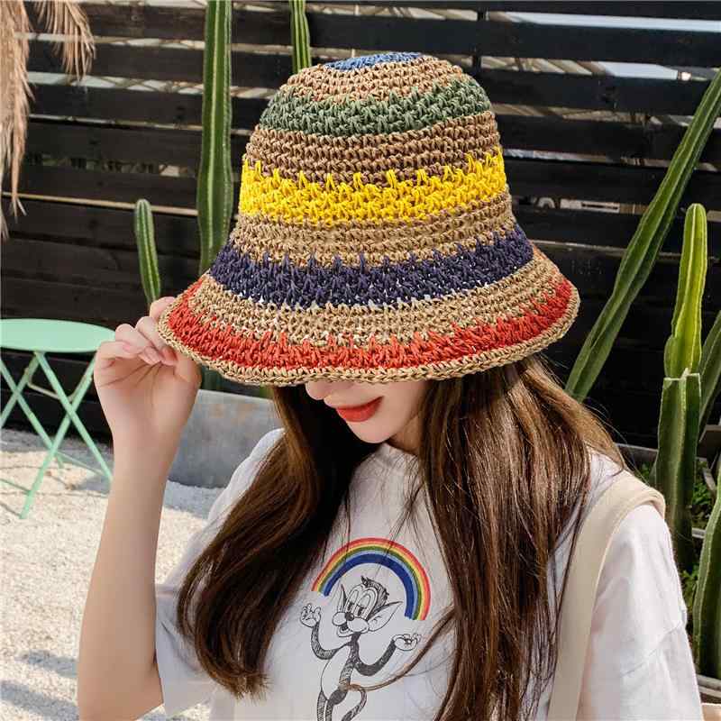 ・カテゴリ: 大沿帽・性別: 女性・主な素材: 麦わら・スタイル: 韓国風・編み方: 手編みみみ・加工方式: かぎ針編み・柄: ストライプ・帽子の形状: 丸型・つばの形状: 広つば、平つば・カラー展開: カーキ、ベージュ・サイズ展開: 調節可能・機能: 紫外線対策、通気性、遮光